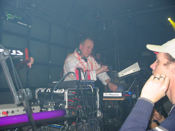 100-0024_IMG