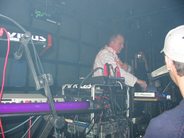 100-0026_IMG