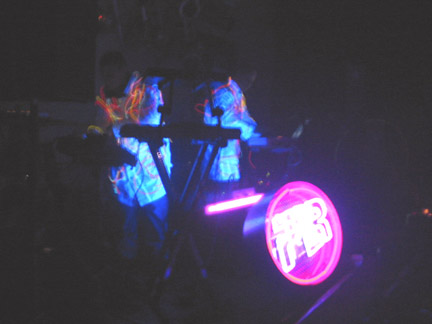 100-0052_IMG