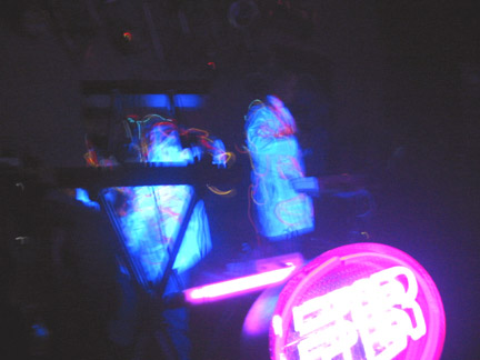 100-0081_IMG